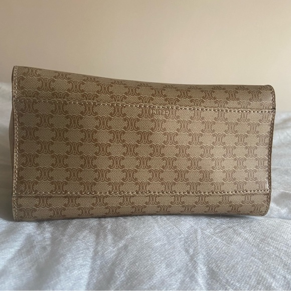 RARE CELINE VINTAGE HANDLE MACADAM BAG 
*Collector's item* - Picture 9 of 17